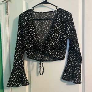 Women's Black and White Patterned Top